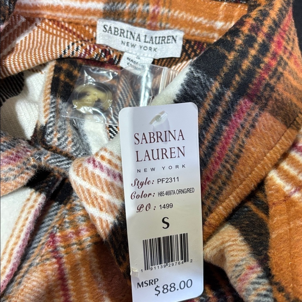 Sabrina Lauren Shacket,fringe hemline, button chest pockets,plaid - Picture 8 of 9